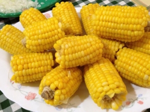 煮玉米：营养价值、特性和食谱